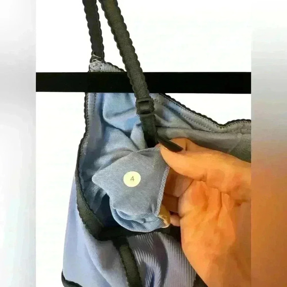 Lululemon Hot Class Tank in Bold Blue 4 - Picture 4 of 4